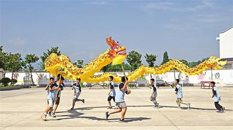 今天，《陜西日報》整版宣傳漢臺這項技藝！