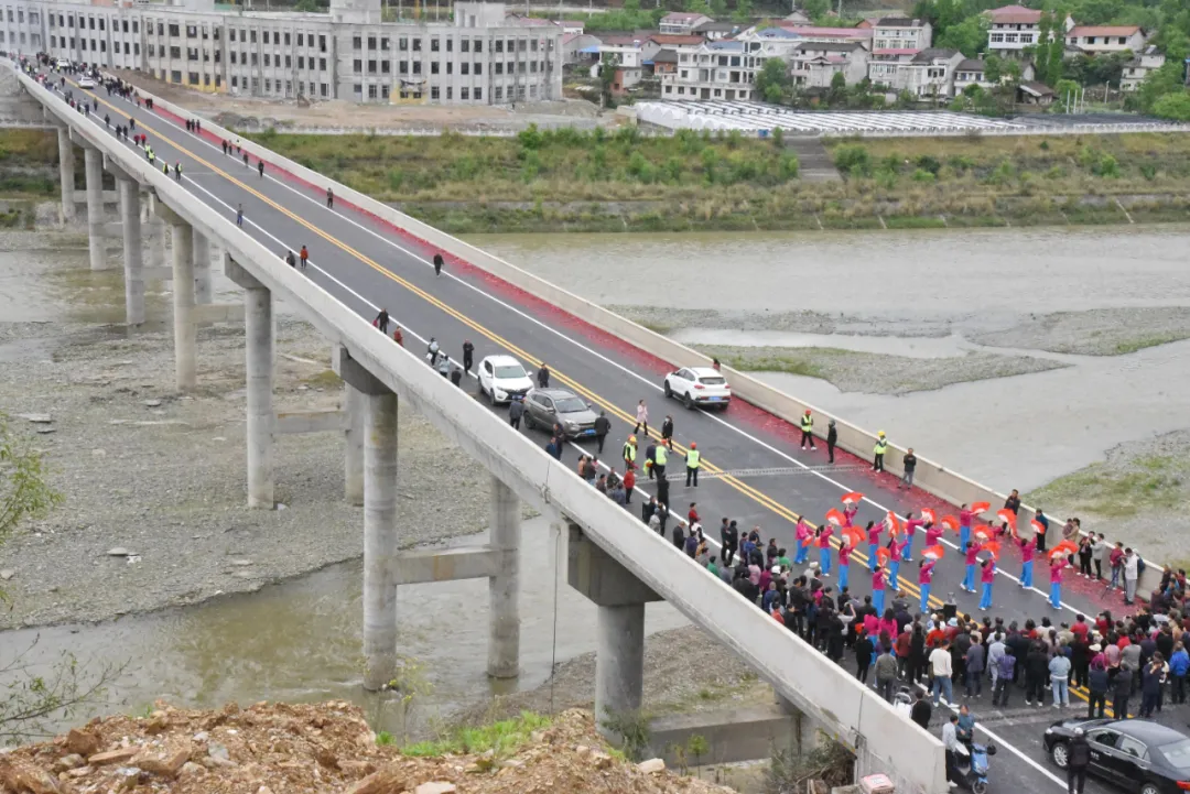 漢中陽平關嘉陵江大橋正式通車