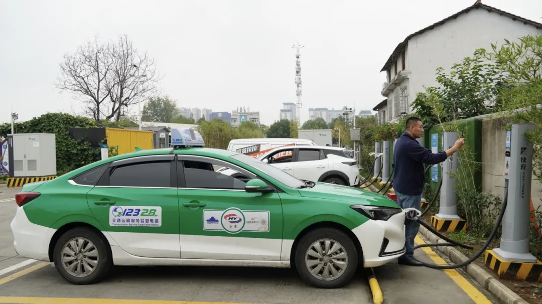 漢臺區：停車有位 幸福加點“位”